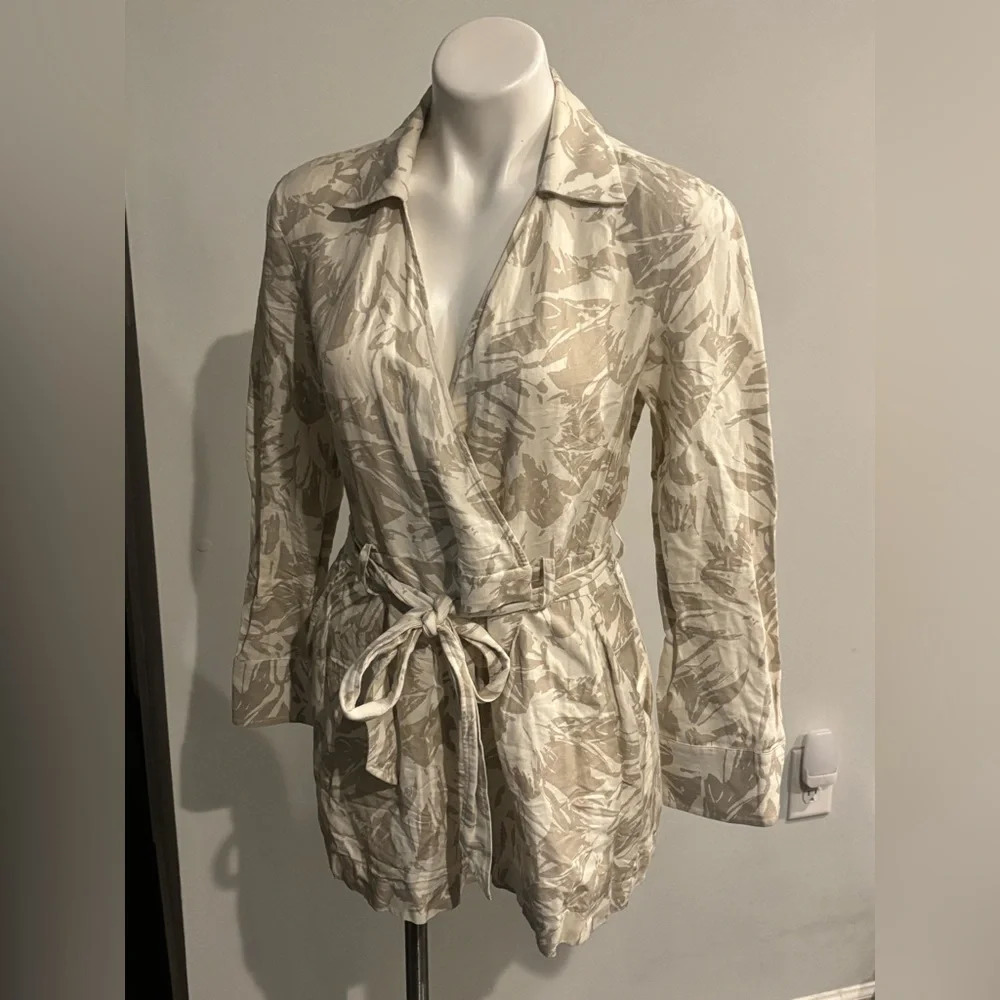 Club Monaco Wrap Waist Romper with Pockets! - Picture 3 of 11